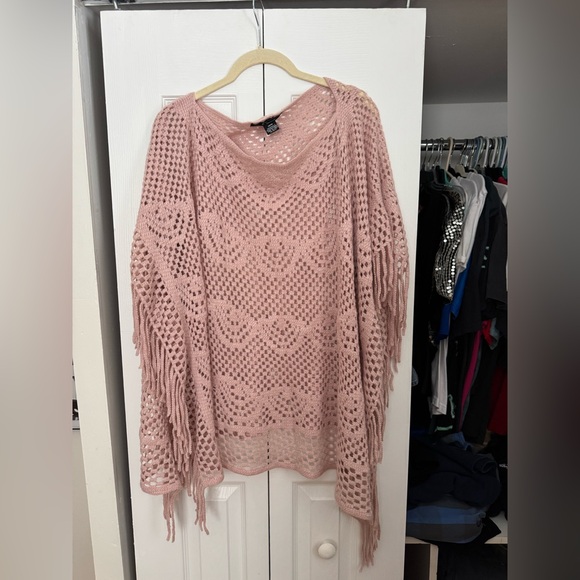 Cejon Sweaters - Cejon Light Pink Crochet Poncho